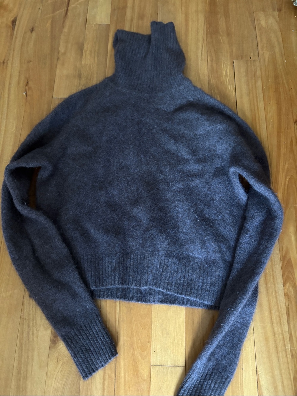 FRANK & OAK MERINO/YAK WOOL cropped purple turtleneck in S